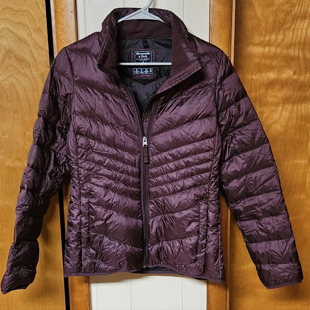 Abercrombie & Fitch Women's Quilted Puffer Jacket in Deep Plum